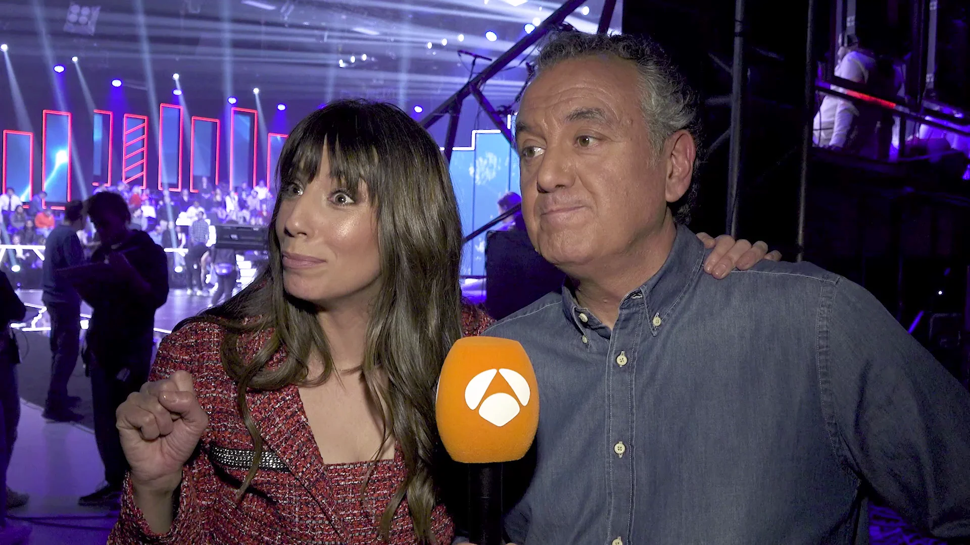 Almudena Cid y Roberto Brasero