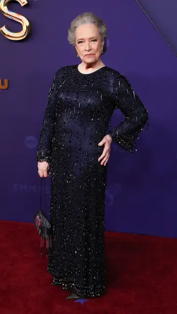 Kathy Bates en la alfombra roja de los Premios Emmy 2024 Kathy Bates en la alfombra roja de los Premios Emmy 2024