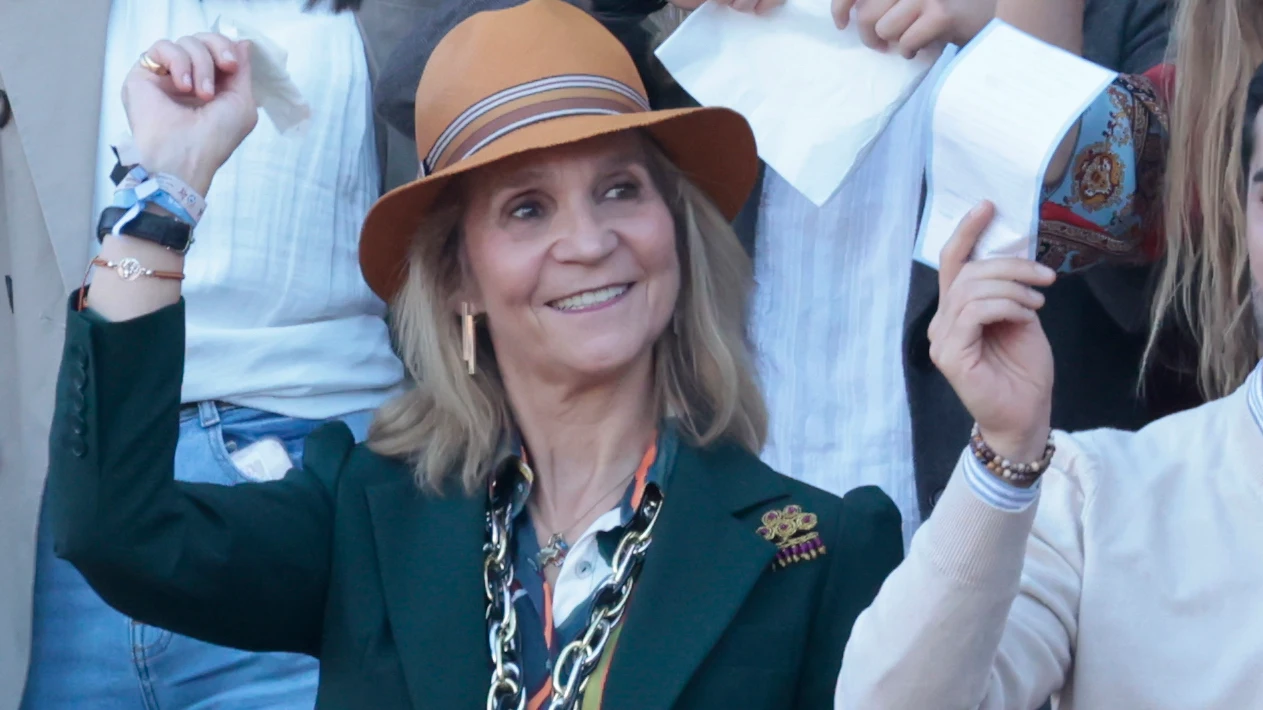 La infanta Elena, en una corrida benéfica La infanta Elena, en una corrida benéfica