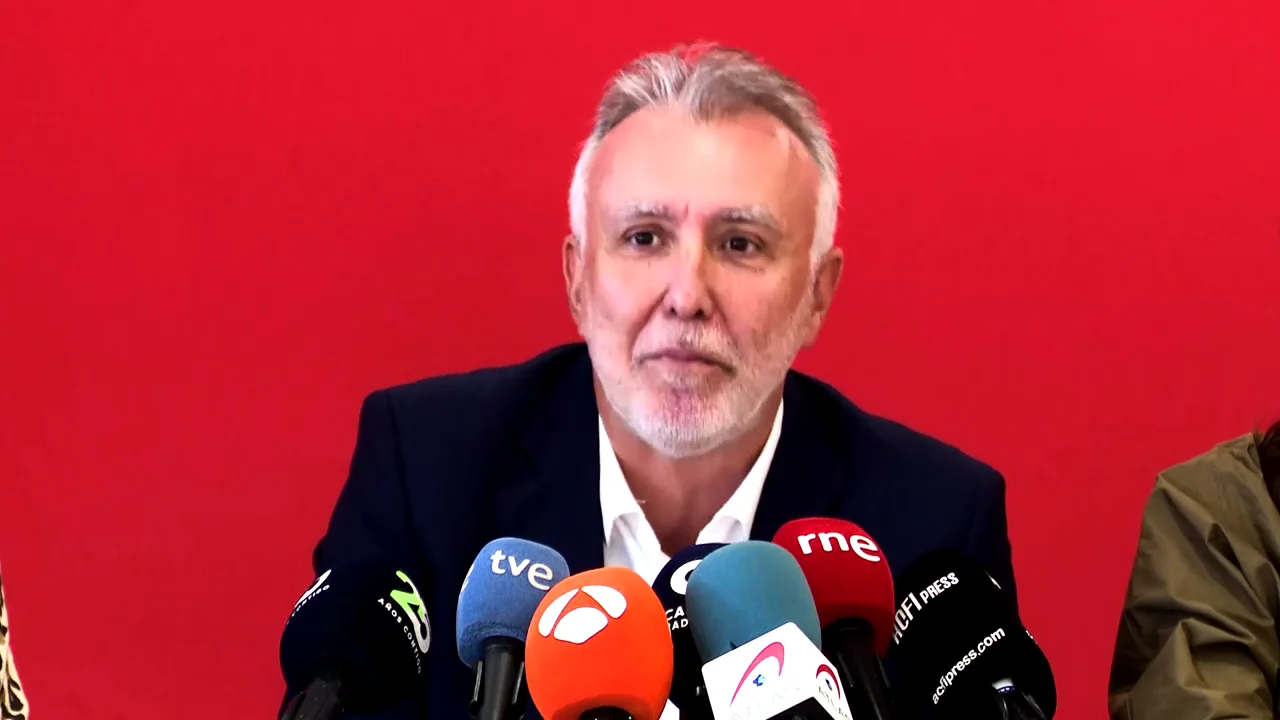 Ángel Víctor Torres se ratifica en lo dicho en la Comisión de Investigación Ángel Víctor Torres se ratifica en lo dicho en la Comisión de Investigación