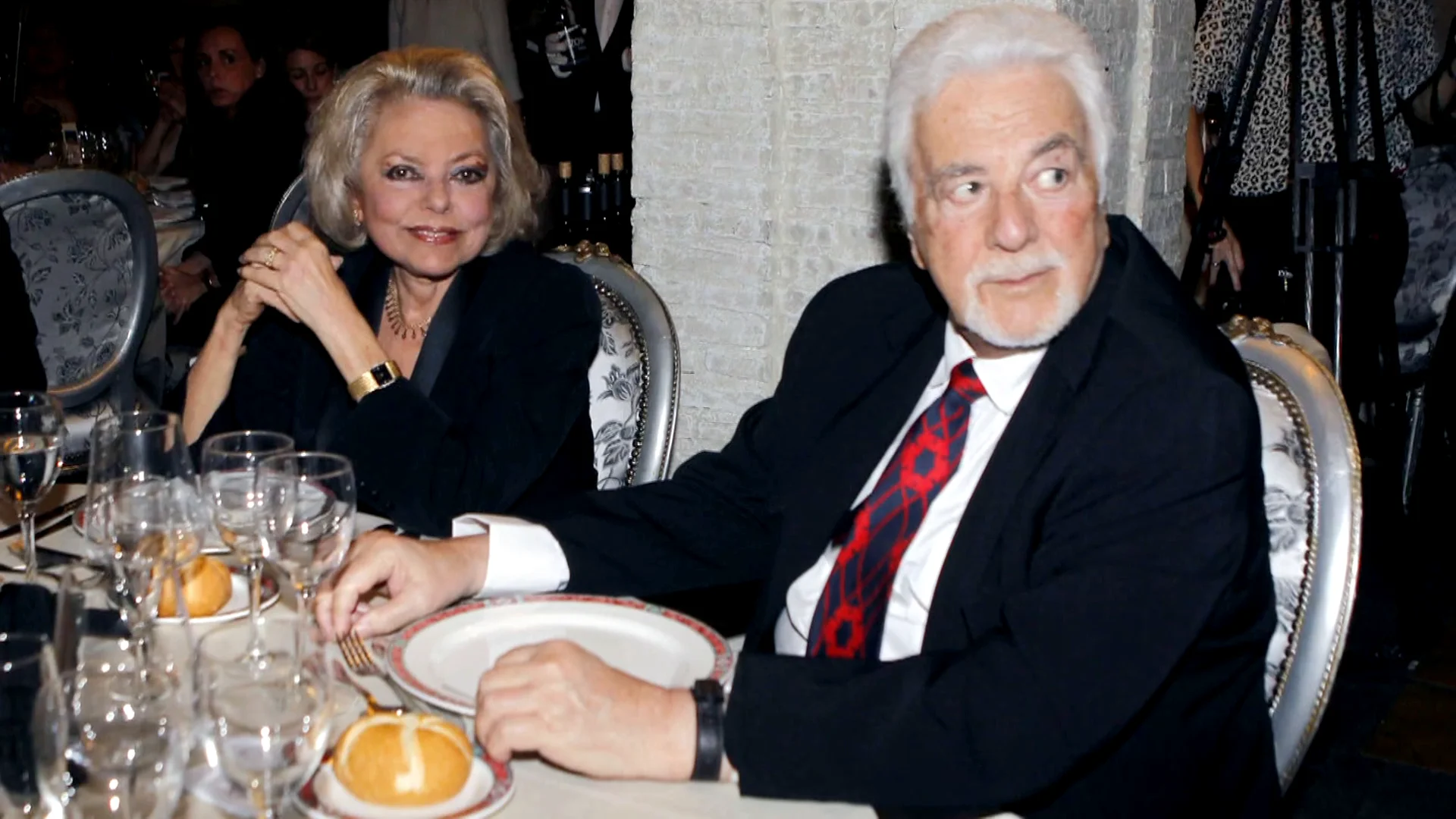 Mayra Gómez Kemp y Alberto Mayra Gómez Kemp y Alberto