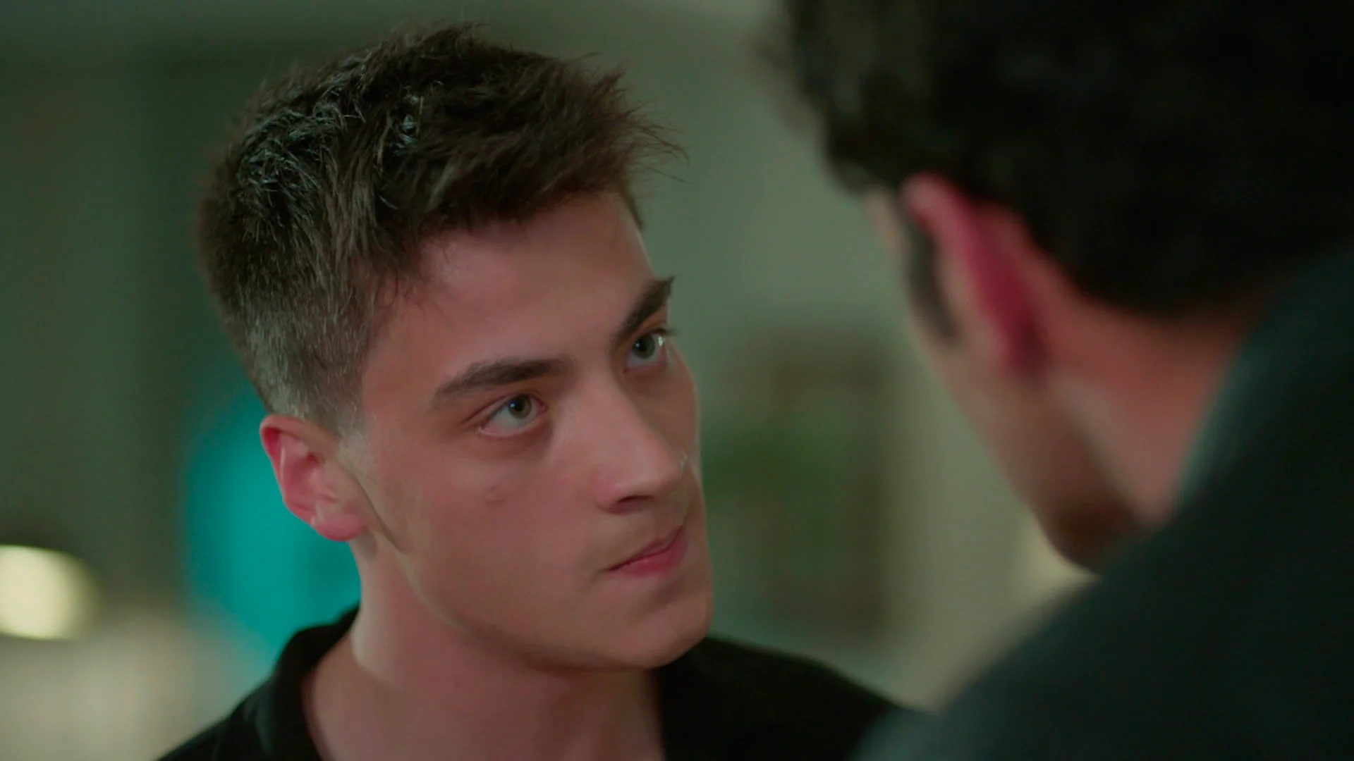 “Te pillé a solas con Cansu”: los celos de Sarp rompen su relación con Ayaz “Te pillé a solas con Cansu”: los celos de Sarp rompen su relación con Ayaz