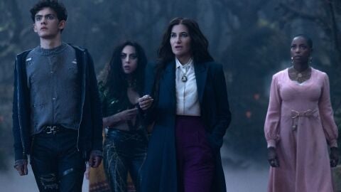 Kathryn Hahn y Joe Locke en Agatha ¿Quién si no?