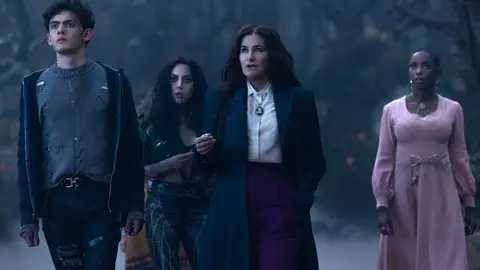 Kathryn Hahn y Joe Locke en Agatha ¿Quién si no? Kathryn Hahn y Joe Locke en Agatha ¿Quién si no?