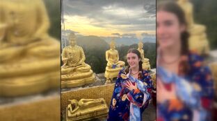 &Aacute;ngela, atrapada en Tailandia tras caer en coma