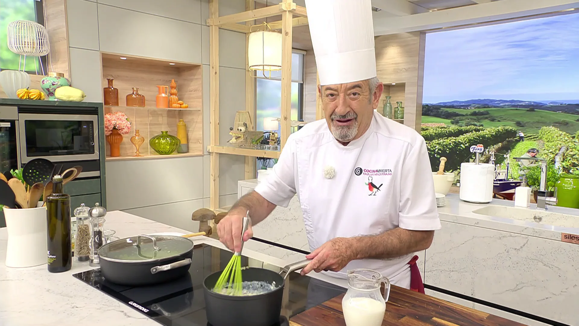 &iexcl;Una bechamel de jam&oacute;n! La clave de Karlos Argui&ntilde;ano para dar un toque extra de sabor a tus comidas