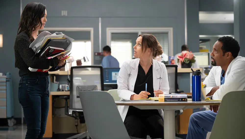 Yasuda, Jo y Ben en Anatomía de Grey Yasuda, Jo y Ben en Anatomía de Grey