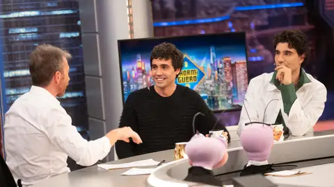 Disfruta de la entrevista completa a Javier Ambrossi y Javier Calvo en El Hormiguero Disfruta de la entrevista completa a Javier Ambrossi y Javier Calvo en El Hormiguero