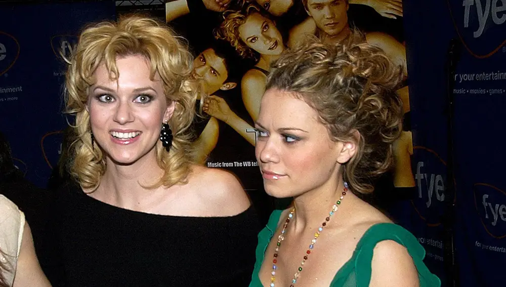 Hilarie Burton y Bethany Joy Lenz de One Tree Hill Hilarie Burton y Bethany Joy Lenz de One Tree Hill