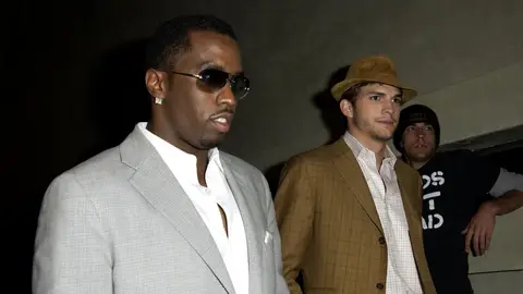 Sean 'Diddy' Combs y Ashton Kutcher Sean 'Diddy' Combs y Ashton Kutcher