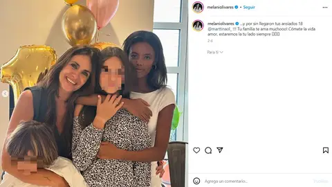 Melani Olivares con sus tres hijos: Martina, Manuela y Lucho Melani Olivares con sus tres hijos: Martina, Manuela y Lucho
