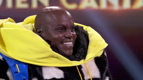 ¡Sorpresa! Carl Lewis se escondía tras el Panda de Mask Singer ¡Sorpresa! Carl Lewis se escondía tras el Panda de Mask Singer