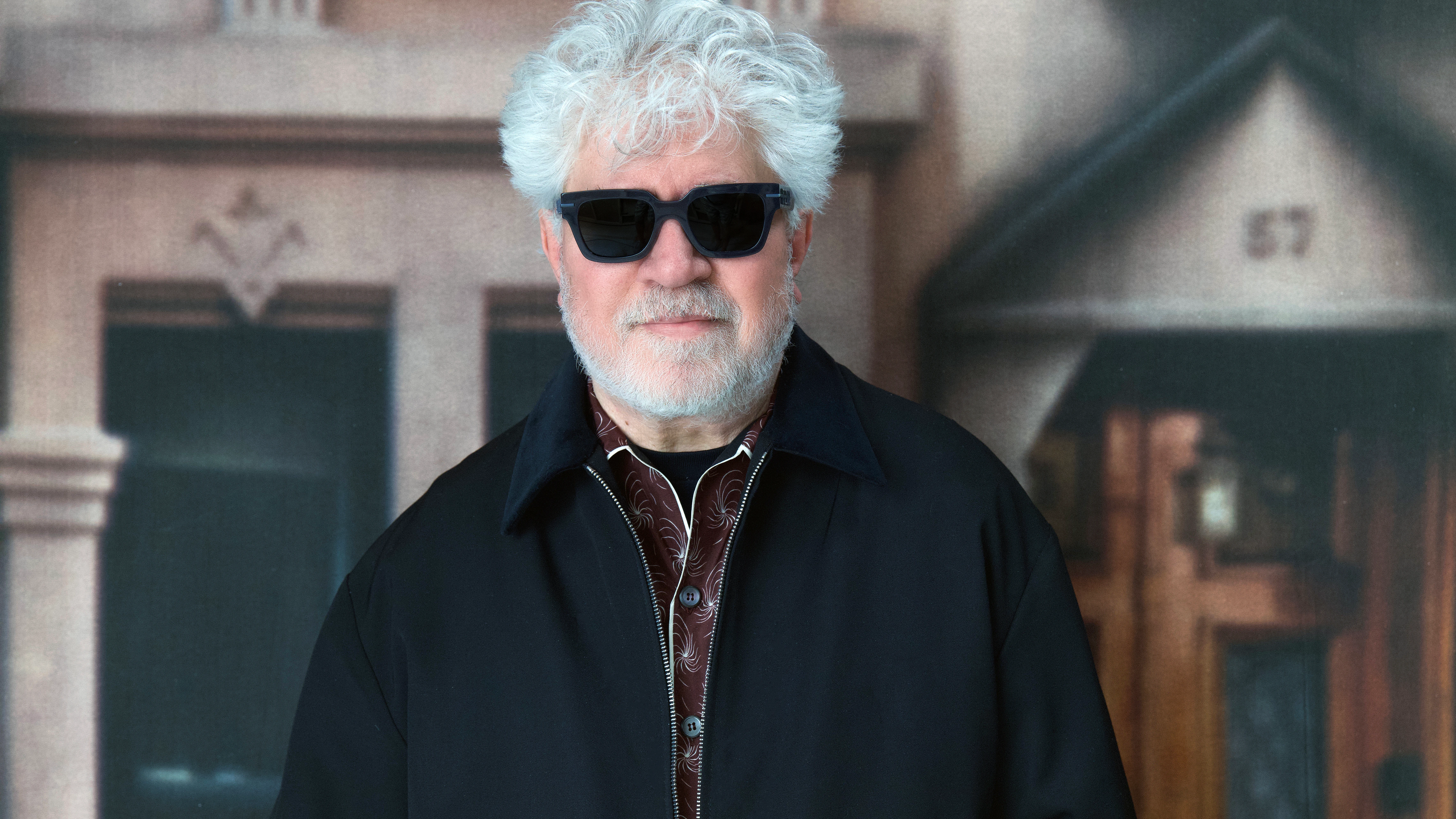 Almodóvar estrena 'La habitación de al lado' Almodóvar estrena 'La habitación de al lado'
