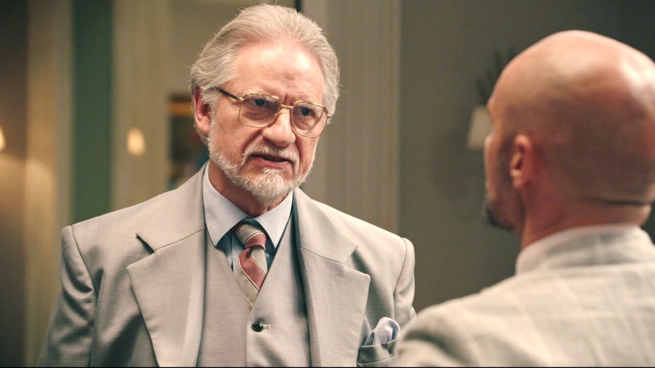 Damián se enfrenta a Jesús tras descubrir que va a montar un negocio con  las tierras de los Merino: “Lo haces para vengarte de mí”