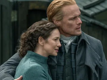 Caitriona Balfe y Sam Heughan como Claire y Jamie Fraser en Outlander Caitriona Balfe y Sam Heughan como Claire y Jamie Fraser en Outlander