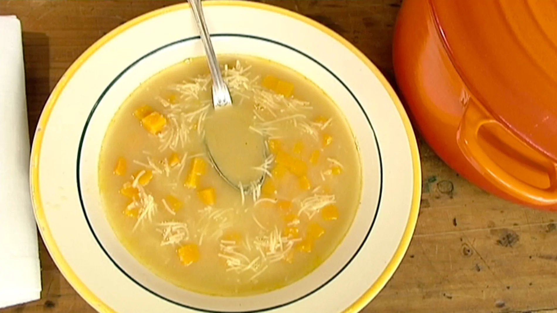 Sopa “Mayra” de calabaza Ruperta con morcillo y fideos Sopa “Mayra” de calabaza Ruperta con morcillo y fideos
