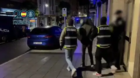 Prisión para dos detenidos en Guipúzcoa y Asturias por difundir mensajes del DAESH en redes sociales Prisión para dos detenidos en Guipúzcoa y Asturias por difundir mensajes del DAESH en redes sociales