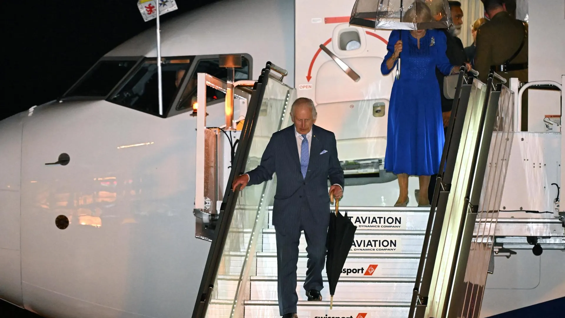 El rey Carlos III durante su llegada a Australia. El rey Carlos III durante su llegada a Australia.
