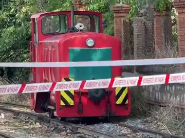Muere un trabajador arrollado por un tren turístico en Arganda del Rey (Madrid) Muere un trabajador arrollado por un tren turístico en Arganda del Rey (Madrid)