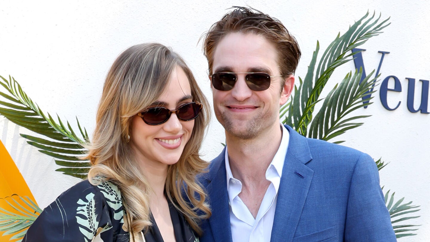 Robert Pattinson y Suki Waterhouse