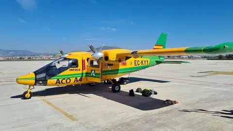 Infoca ha activado la salida del avión de coordinación (ACO-4) para colaborar en las tareas de búsqueda. Infoca ha activado la salida del avión de coordinación (ACO-4) para colaborar en las tareas de búsqueda.