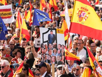 Vista de la manifestación convocada por la Plataforma por la España Constitucional para pedir elecciones