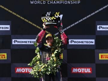 Ana Carrasco se proclama campeona del Mundial femenino de motociclismo