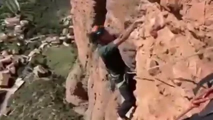 Rescate de película en Huesca: socorristas del Greim salvan a un joven escalador a más de 100 metros de altura Rescate de película en Huesca: socorristas del Greim salvan a un joven escalador a más de 100 metros de altura