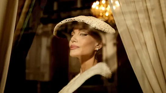 Angelina Jolie como María Callas Angelina Jolie como María Callas