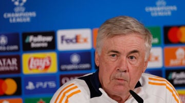 Carlo Ancelotti durante una rueda de prensa con el Real Madrid