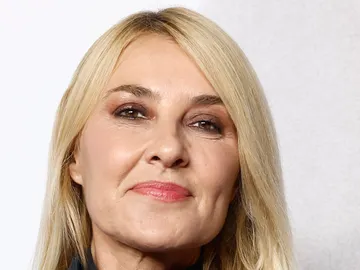 Cayetana Guillén Cuervo posando para la prensa Cayetana Guillén Cuervo posando para la prensa