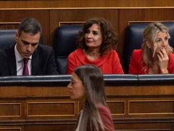 Pedro Sánchez, María Jesús Montero y Yolanda Díaz