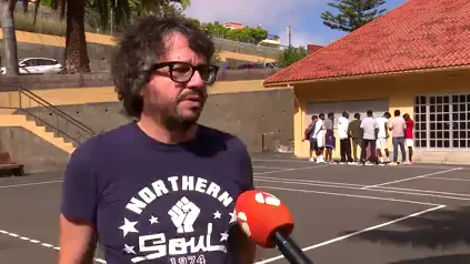 Los profesores reclaman ayuda para que 2 menores migrantes puedan continuar sus estudios Los profesores reclaman ayuda para que 2 menores migrantes puedan continuar sus estudios