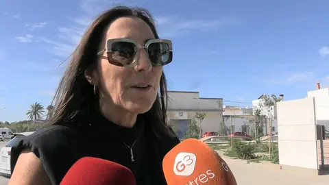 Paz Padilla tras el entierro de su hermano Luis Paz Padilla tras el entierro de su hermano Luis