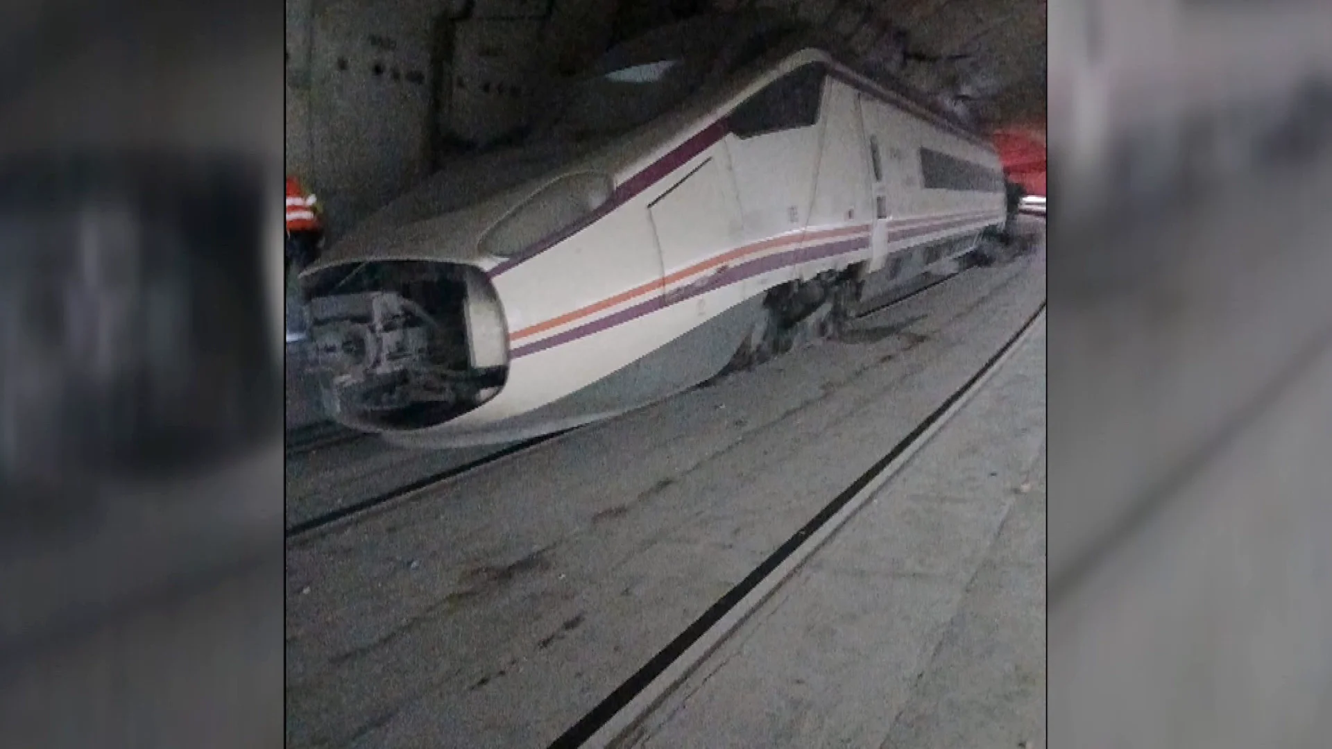 Tren descarrilado