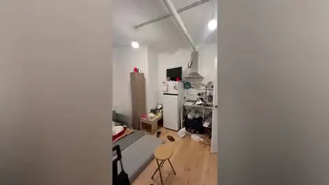 Las 18 infraviviendas construidas de manera ilegal: zulos de 15 m2 Las 18 infraviviendas construidas de manera ilegal: zulos de 15 m2