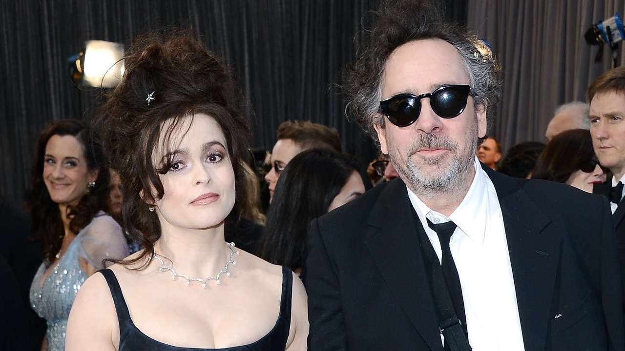 La hija de 17 años de Helena Bonham Carter y Tim Burton debuta como modelo