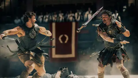 Paul Mescal como Lucius y Pedro Pascal como Marcus Acacius en Gladiator II Paul Mescal como Lucius y Pedro Pascal como Marcus Acacius en Gladiator II
