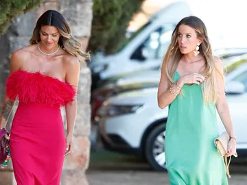 Laura Matamoros y Marta Castro, en una boda en 2022 Laura Matamoros y Marta Castro, en una boda en 2022