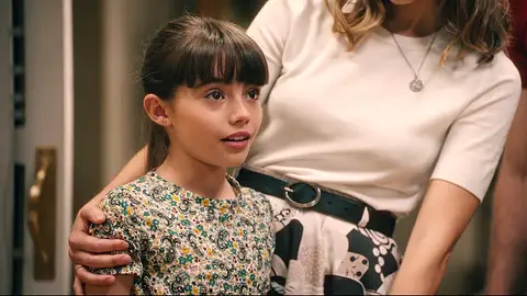 Julia regresa a casa tras el chantaje de Jesús a Begoña: “Tengo a la mejor familia del mundo” Julia regresa a casa tras el chantaje de Jesús a Begoña: “Tengo a la mejor familia del mundo”