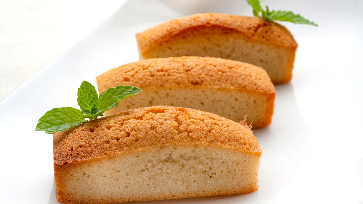 Financiers, un postre franc&eacute;s elaborado por Argui&ntilde;ano: "Fijaros qu&eacute; maravilla y qu&eacute; sencillo"