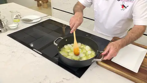 Introduce las carrilleras en la tartera Introduce las carrilleras en la tartera