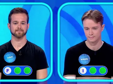 Manu se rinde ante Iván, uno de los mejores aspirantes de Pasapalabra: “La peor Silla Azul que he tenido” Manu se rinde ante Iván, uno de los mejores aspirantes de Pasapalabra: “La peor Silla Azul que he tenido”