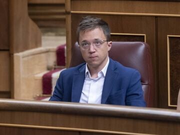 Íñigo Errejón en su escaño