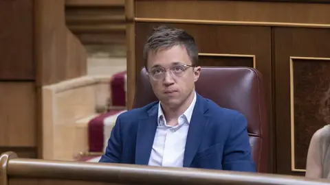 Íñigo Errejón en su escaño Íñigo Errejón en su escaño