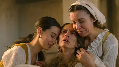 En el segundo capítulo de Beguinas: un parto tormentoso, una nueva gran dama y las dudas de Lucía En el segundo capítulo de Beguinas: un parto tormentoso, una nueva gran dama y las dudas de Lucía
