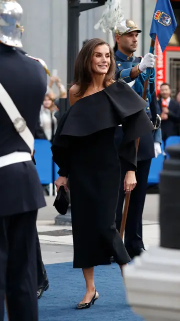 El look de la reina Letizia para los Premios Princesa de Asturias 2024 El look de la reina Letizia para los Premios Princesa de Asturias 2024