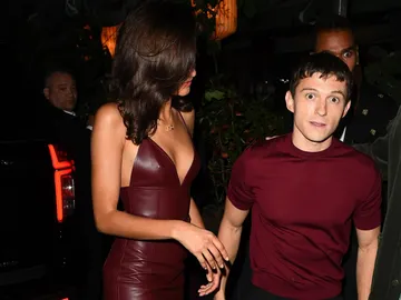 Tom Holland junto a Zendaya Tom Holland junto a Zendaya