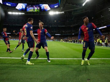 Lewandowski celebra uno de sus goles ante el Real Madrid en el Bernabéu