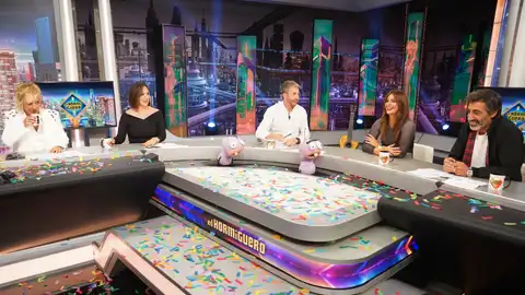 La burla de Tamara Falcó al 'postureo' de Juan del Val: "¿¡Encima vienes con esas!?" La burla de Tamara Falcó al 'postureo' de Juan del Val: "¿¡Encima vienes con esas!?"